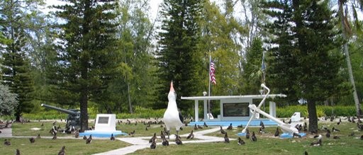 The Navy Memorial surrounded by wildlife 