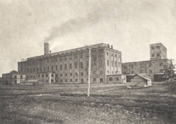 Historic photograph of the Great Western Sugar Beet Factory. Photo from Fort Collins History Connection.