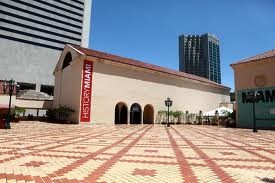 Outside View of HistoryMiami in the Miami Dade Cultural Center.
