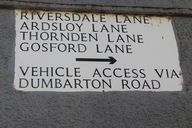 Rectangle, Font, Commemorative plaque, Grass