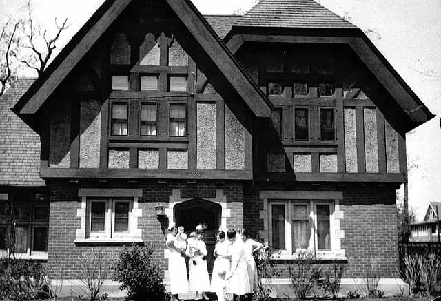 The Emily Paddock Cottage, which housed the nurses, in the 1920s 