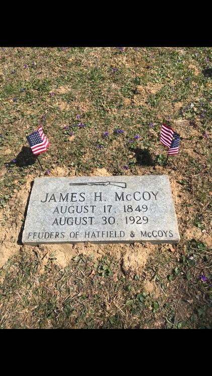 James H. McCoy grave in Catlettsburg Cemetery 