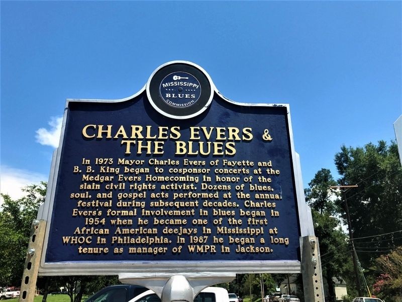 The official landmark of the festival of the "Mississippi homecoming". The Blues Festival was created when B.B. King persuaded Charlie Evers into honoring the tenth anniversary of the assassination of Medgar Evers.  