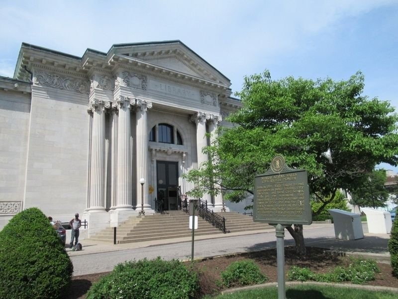 Walls's marker stands outside the Louisville Public Library to honor her achievement of desegregating all branches of the library in 1952 (Higgins).