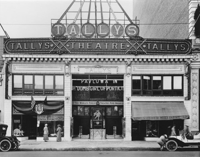 This photo is commonly misattributed to Tally’s Electric Theater. In fact, it is another of Tally’s theaters: Tally’s Broadway Theatre (built 1910). It was located at 833 S. Broadway and demolished in 1929. 