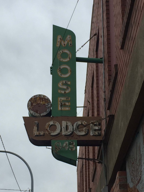 Moose Lodge signage on the building, taken February 2018.