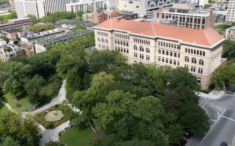 Aerial view of the library, facing Washington Square Park. Image obtained from the Newberry Library.