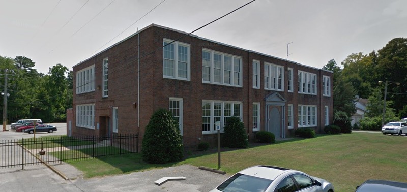 A view of the 1931 Court House Elementary School building.