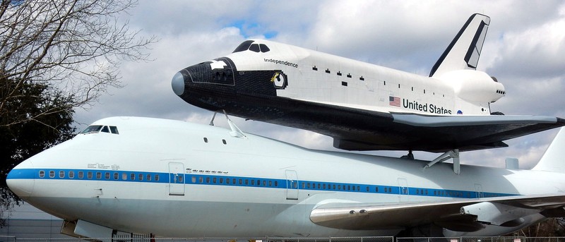 Visitors can enter both the replica of the shuttle Independence and the original shuttle carrier plane. 