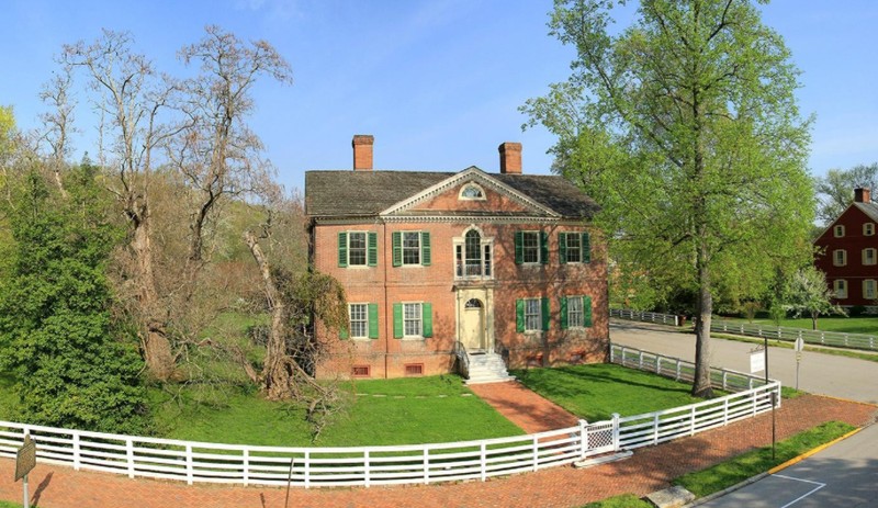 Liberty Hall in the spring, wide angle view, 2014. Credit: TripAdvisor