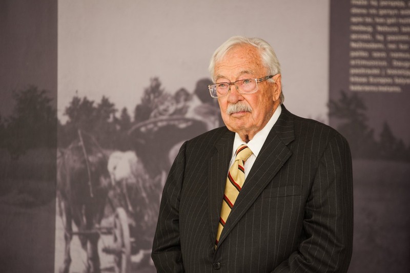 The musuem's founder, Stanley Balzekas Jr., came from a family of Lithuanian immigrants who were very active in their community and passionate for the cause of Lithuanian freedom. Image obtained from Pasaulio Lietuvis. 