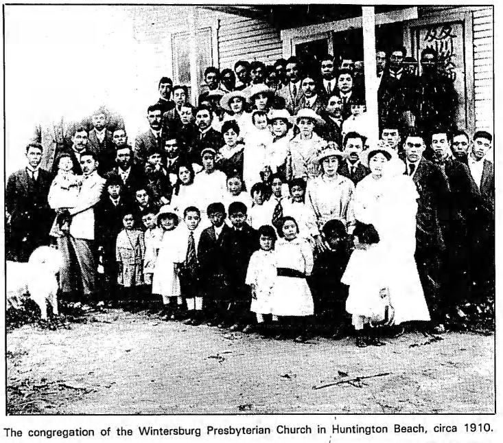 Congregation of the Wintersburg Japanese Mission, circa 1910. Source: Los Angeles Times, September 2, 1984.