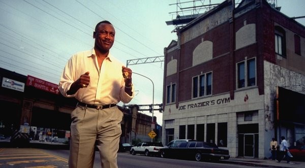 Joe Frazier in front of Joe Frazier's Gym in 1996