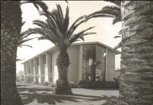 Main Street Library, circa 1951. Source: City of Huntington Beach archives.