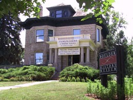 This home was built in 1899 for John Henry Harbeck, a New York businessman who operated a fleet of twenty ships. The Harbecks used this home as a summer house.