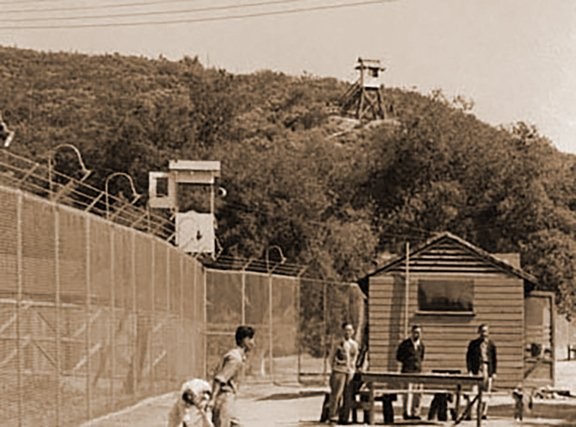 Watchtowers overlook the Tuna Canyon Detention Center and the Japanese-Americans detained within (courtesy Nancy Oda via Crescenta Valley Weekly; link below).