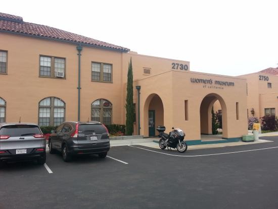 A present-day exterior view of the Museum, which occupied a former barracks on the old Liberty Point Naval Training Station grounds in 2012 (Tripadvisor).