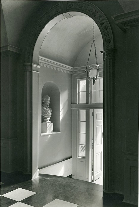 Bulfinch Hall, entry. Photograph by Samuel Gottscho