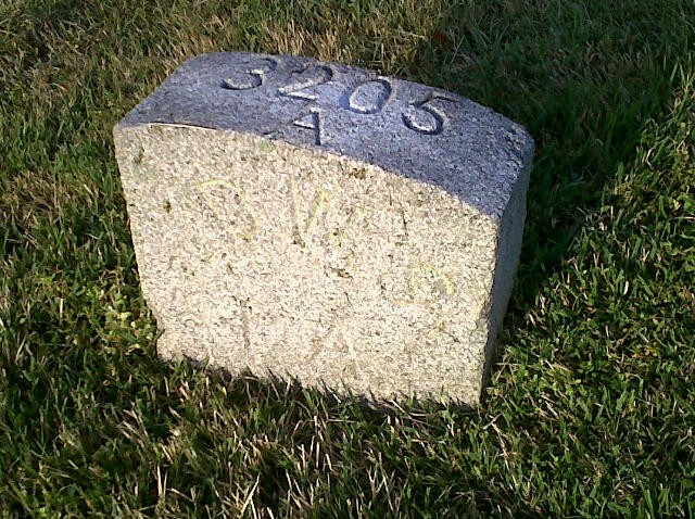 Plant, Rectangle, Grave, Headstone