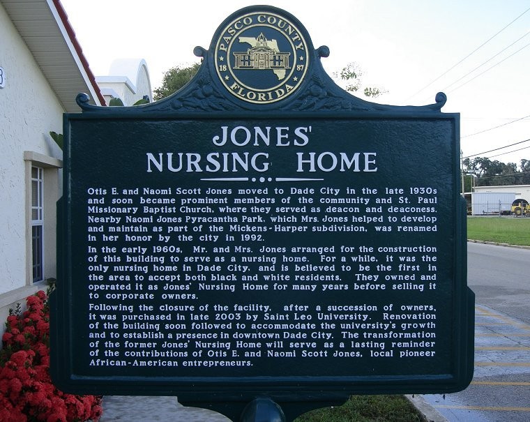 Historical Marker of Jones Nursing Home downtown of Dade City, Florida (Photo taken by Jim Fillman July 26, 2011)