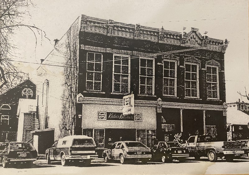 Car, Tire, Building, Vehicle