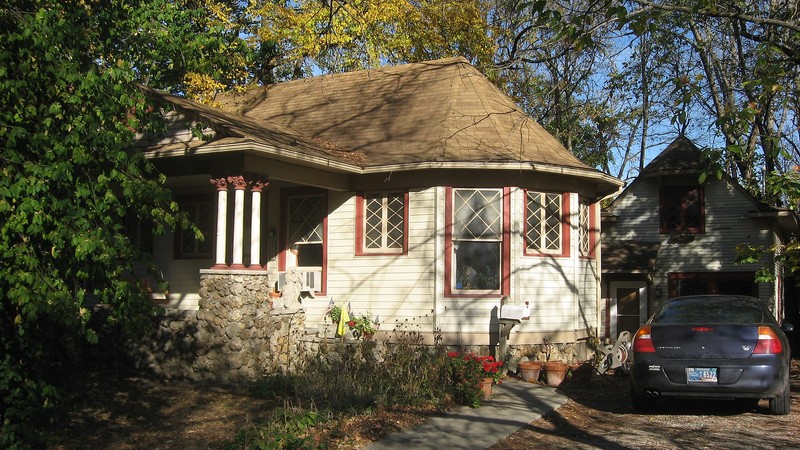 John L. Nichols House in Bloomington, Indiana