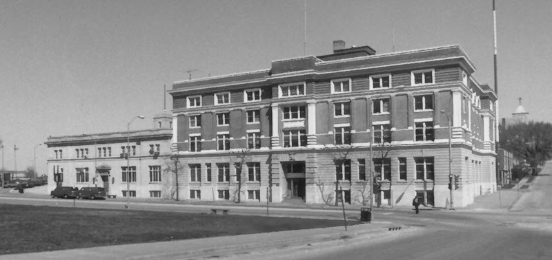 1985 View of the City Hall & Fire Headquarters