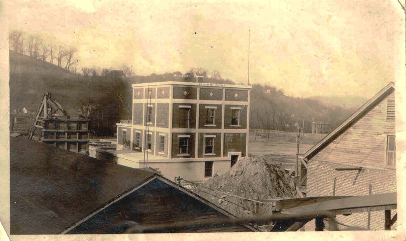 Water Plant Construction, 1919-1921.(Courtesy St. Albans Historical Society}