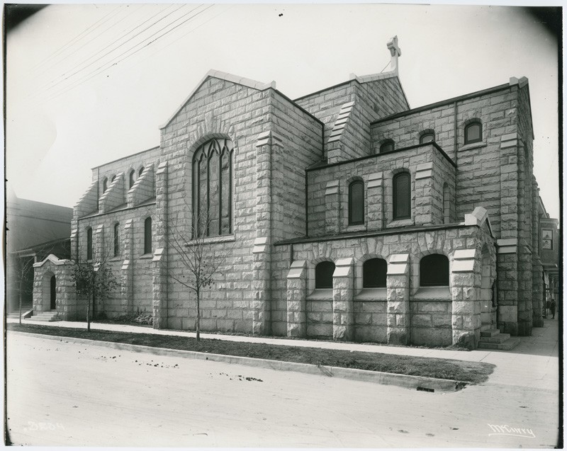 A photograph of the brand-new structure in 1910. Its granite walls and flying buttresses, reminiscent of a traditional English church, are rare in California (CA State Library).