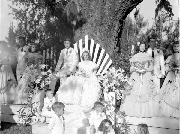 May queen Mae Gywnn and her escort Jimmy Thurman 
<https://www.floridamemory.com/items/show/9920>