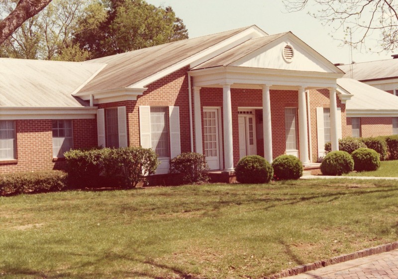 Photo of the front of Hill House.