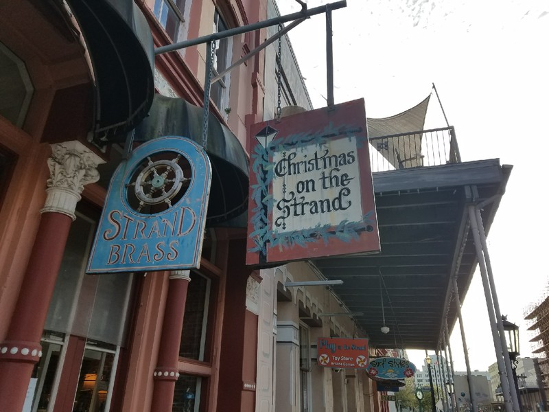 Christmas on the Strand