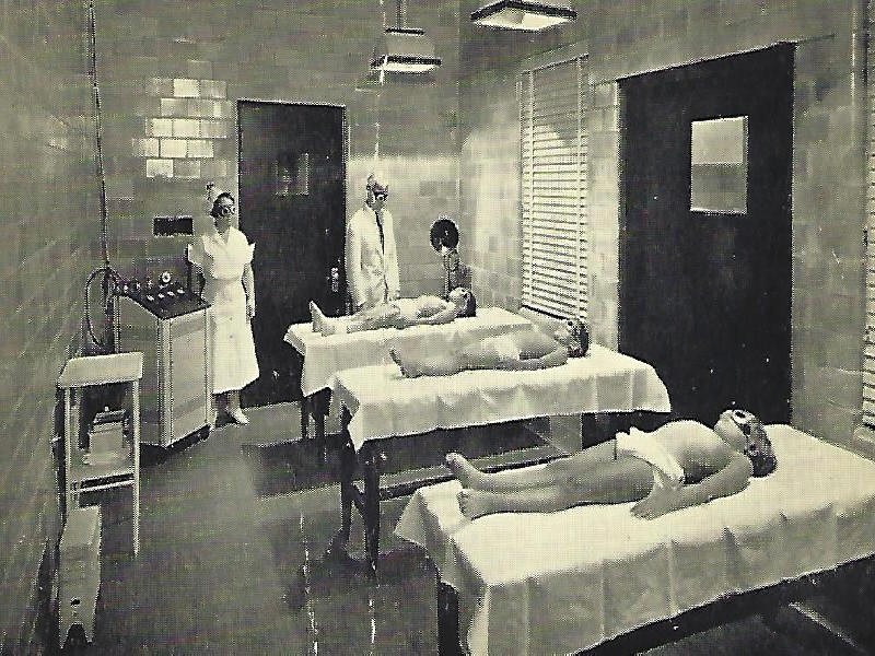 Heliotherapy room at Morris Memorial - Huntington Orthopedic likely had similar facilities