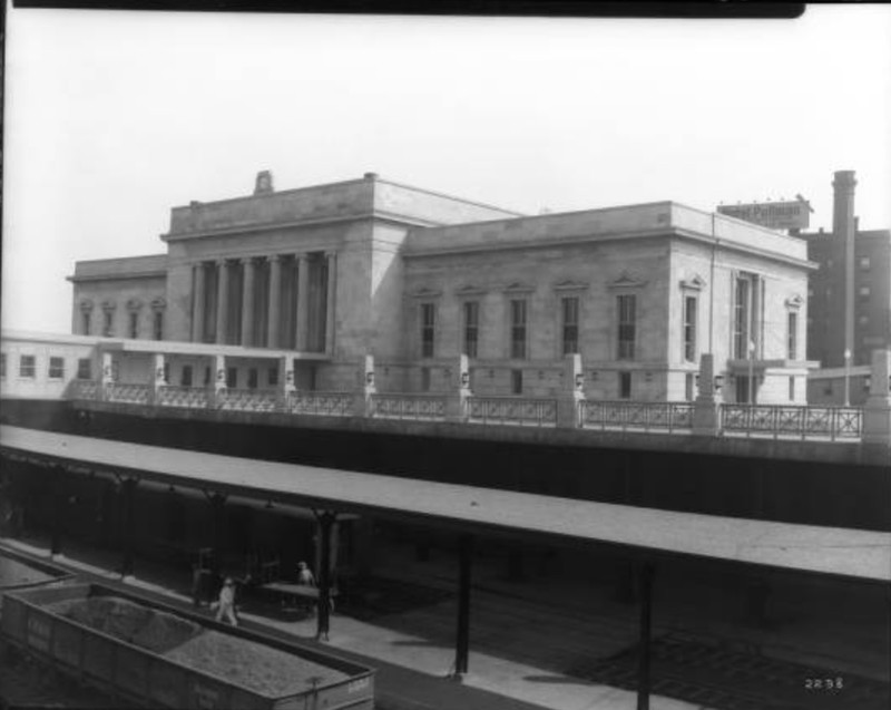 A view of the station facing the tracks in 1930.
Bostwick, Louis, and Homer Frohardt. Burlington Railway Company, Station Following Renovations. August 13, 1930. Bostwick-Frohardt Collection, The Durham Museum, Omaha.