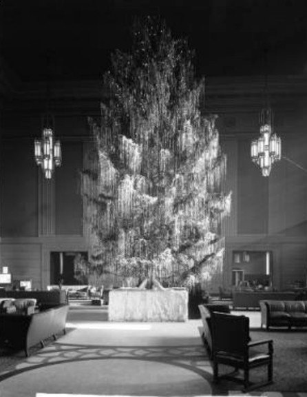 Christmas at Burlington Station in 1938.
Bostwick, Louis, and Homer Frohardt. Burlington Railroad; Christmas Tree at Burlington Station. December 27, 1938. Bostwick-Frohardt Collection, The Durham Museum, Omaha.