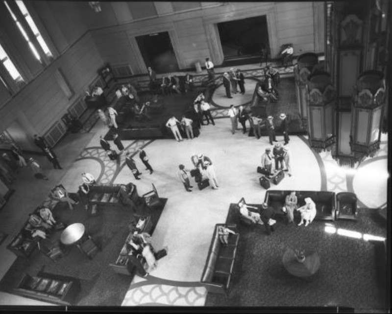 A birds-eye view of the waiting area in the 1930s.
Bostwick, Louis, and Homer Frohardt. Burlington Railway Company, Station Following Renovations. August 13, 1930. Bostwick-Frohardt Collection, The Durham Museum, Omaha.