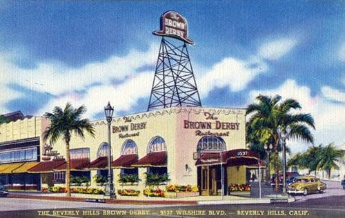 The iconic Beverly Hills Brown Derby was located on this corner from 1937 to the early 1980s. 
