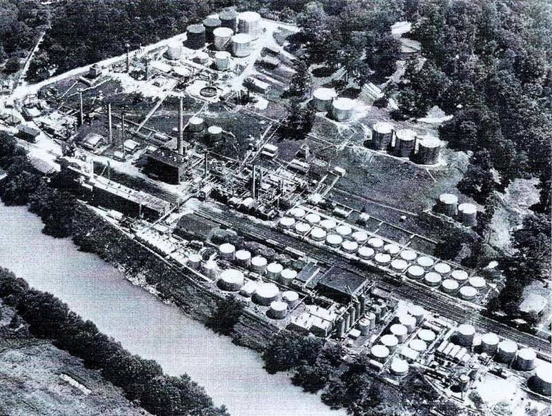 Photo of the refinery courtesy of Richard L. Bashlor.