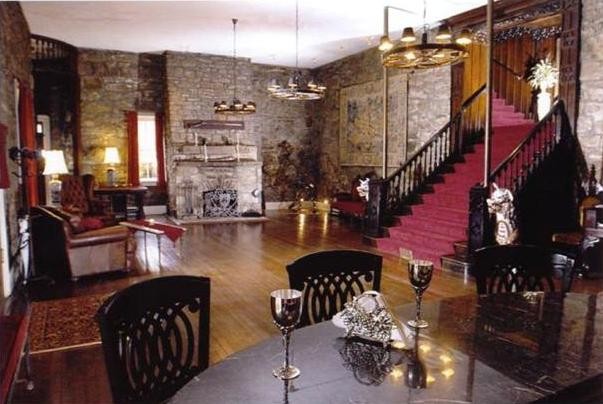 Berkeley Springs Castle living room