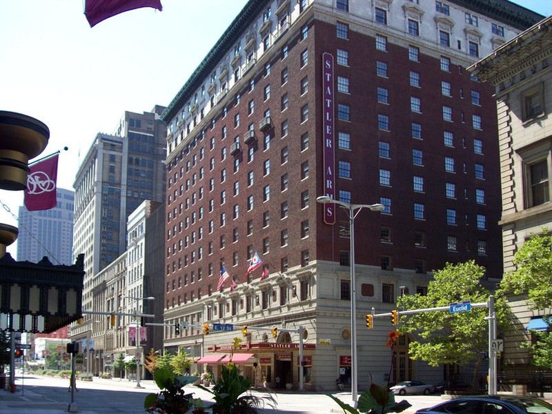 2020 photo of the Statler Arms Building in Cleveland