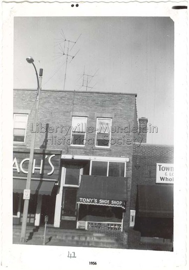 Tony's Shoe Shop, 1956