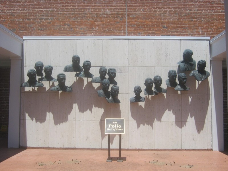 The Polio Hall of Fame is located in the courtyard of the old administrative building at the Georgia Hall. 