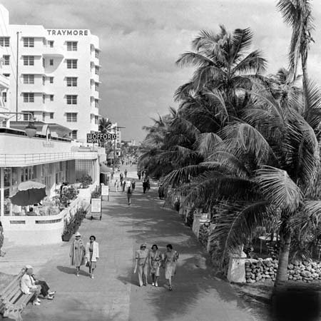 Traymore & Wofford Hotel, Miami Beach, Florida c. 1940s.