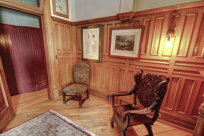 Image 4, Senator's Mahogany Chair 