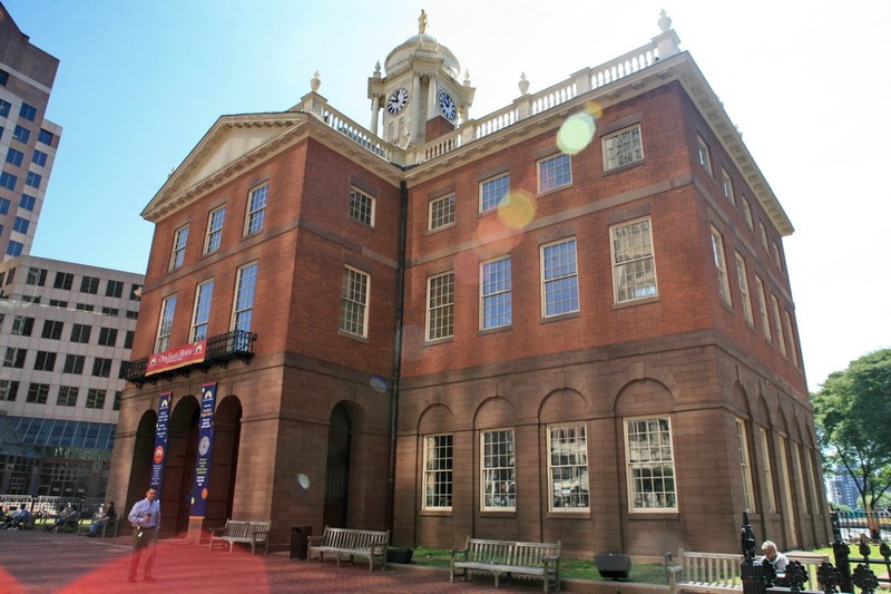 The Old State House, home to the Museum of Natural & Other Curiosities.