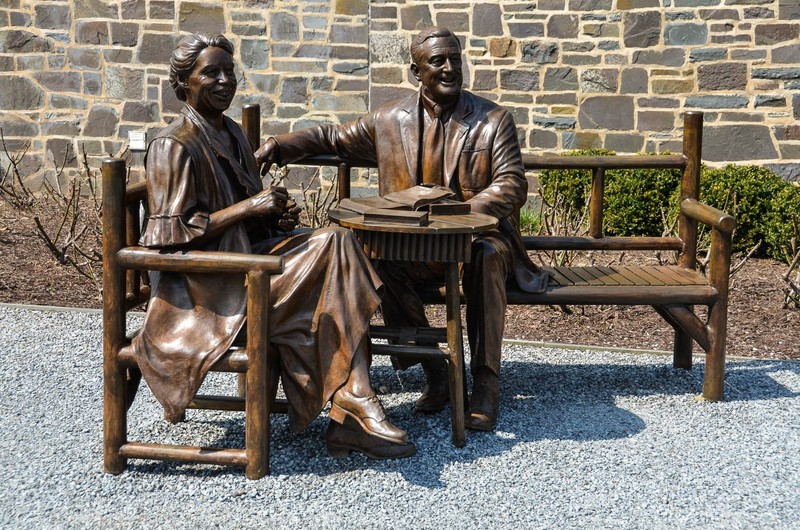 Life size statue of FDR and Eleanor Roosevelt at the Henry Wallace Visitor Center, modeled after an August 1933 photograph of the Roosevelts in Hyde Park