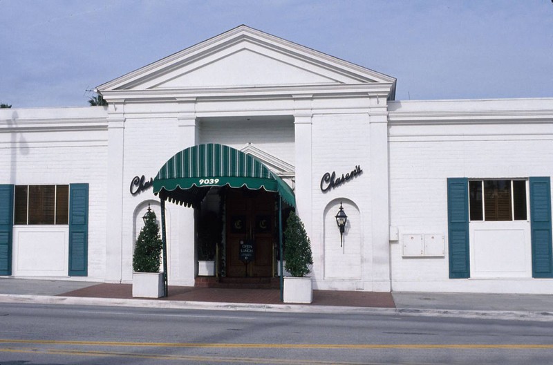 Chasen's Restaurant, located on the corner of Beverly Boulevard, as it appeared in the 1980s