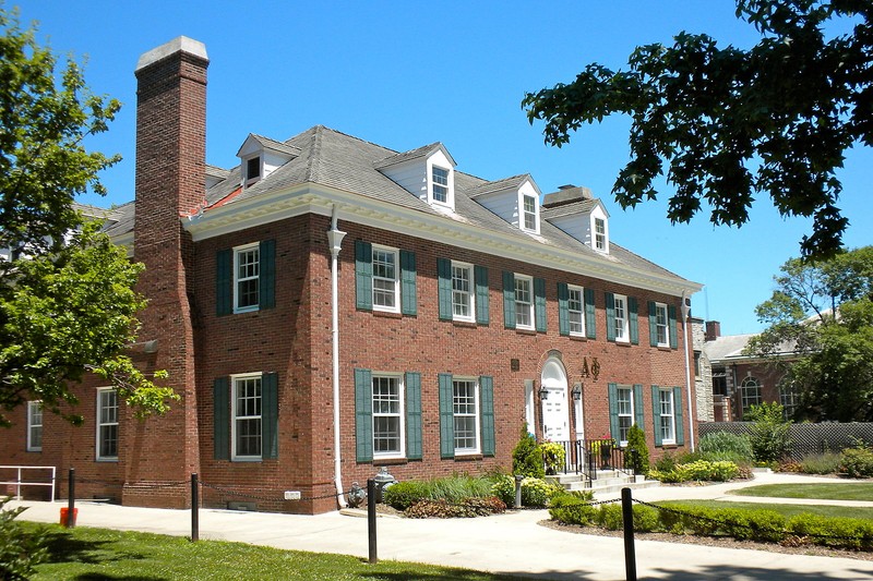 Alpha Phi Fraternity House - Beta Alpha Chapter