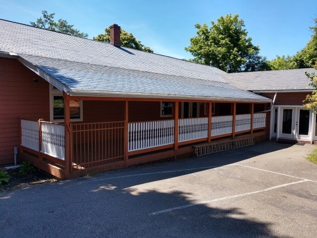 View of Carriage House on northwest corner of main house (view from southeast to northwest)