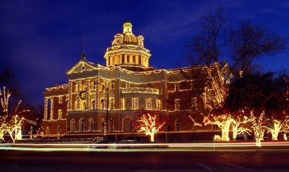 Every winter, Marshall celebrates the Christmas season with a Wonderland of Lights; the pinnacle of the light display is the former county courthouse.